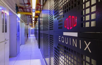 Área interna de data center Equinix
